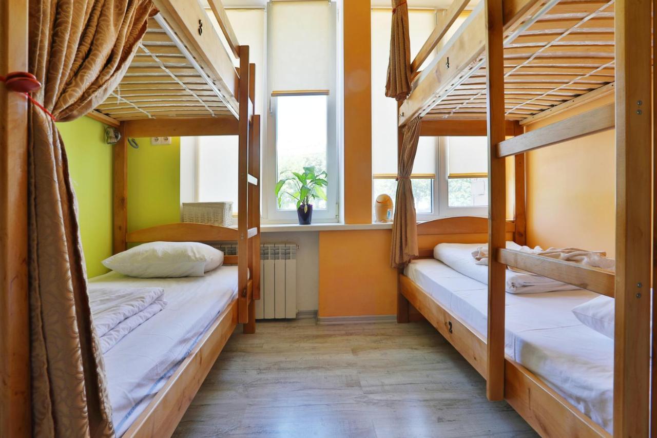 Light Life Hostel Киев Екстериор снимка